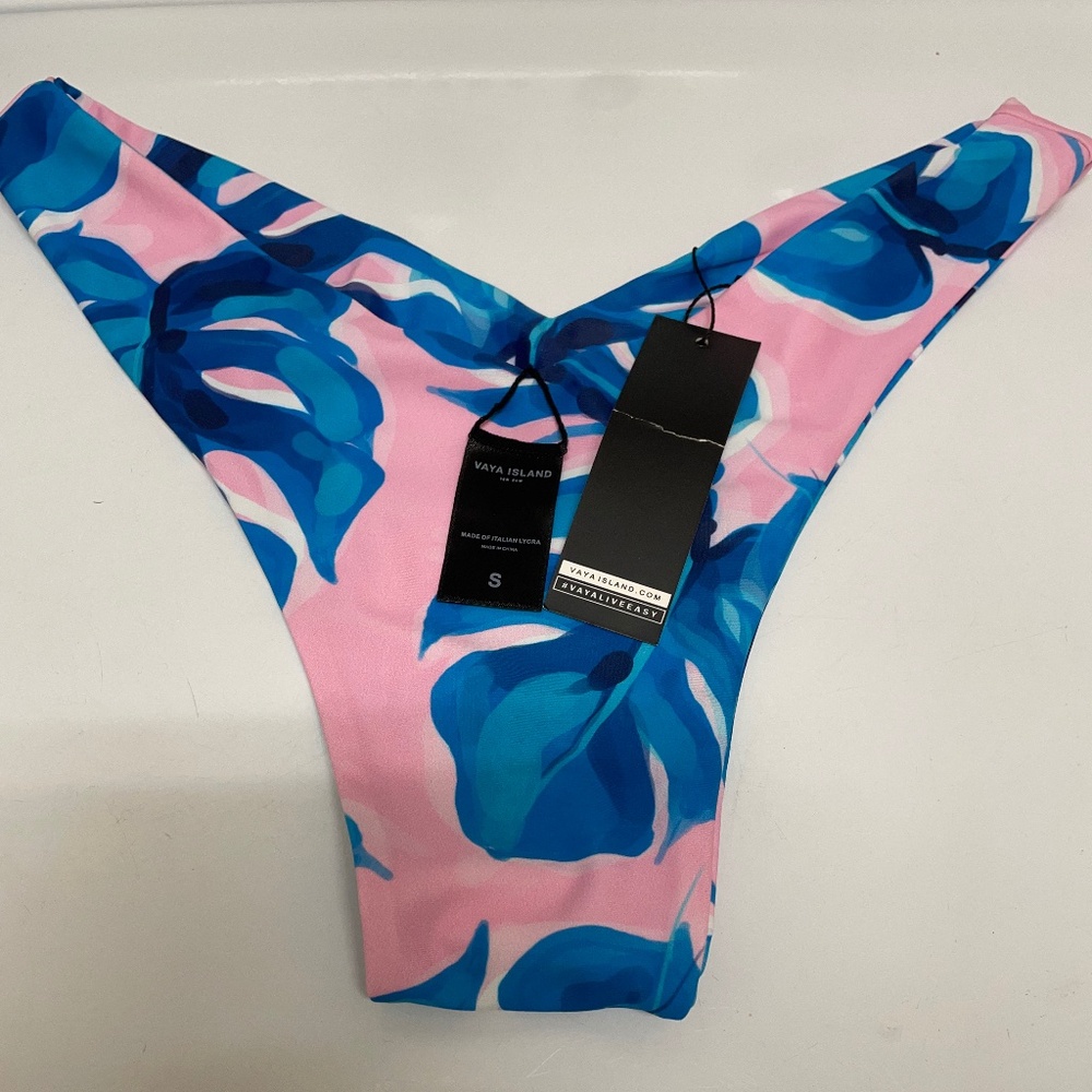 New Vaya Island bikini bottom size small